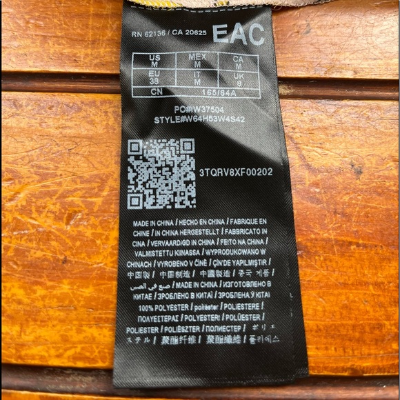 GUESS Baby pink Sheer Floral Embroidered Long Sleeve Blouse. Size M. - Picture 12 of 12